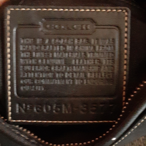 Small black COACH bag - Picture 5 of 6